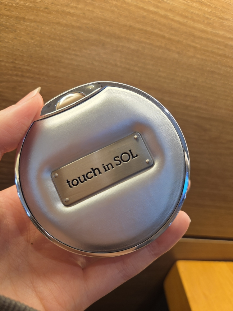 터치인솔 (TouchinSol) 글로우 에어 쿠션 [SPF50+/PA++++] [21C 핑크 베이지] review image