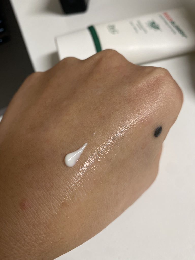 Dr.G Kem chống nắng làm dịu da Red Blemish Soothing Up Sun [SPF50+/PA++++] review image