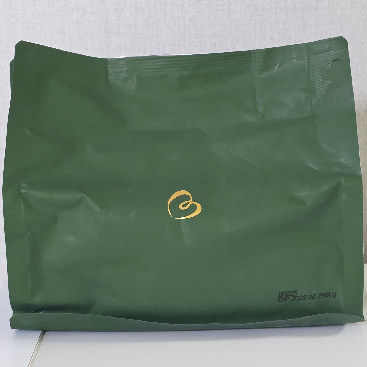 Mariposa Aurora Green Modeling Pack review image