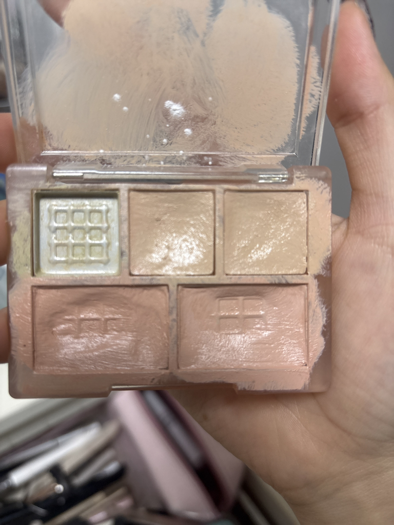 LUNA Bộ trộn màu Conceal Blender Palette [Số 1 Nắp trong suốt] review image