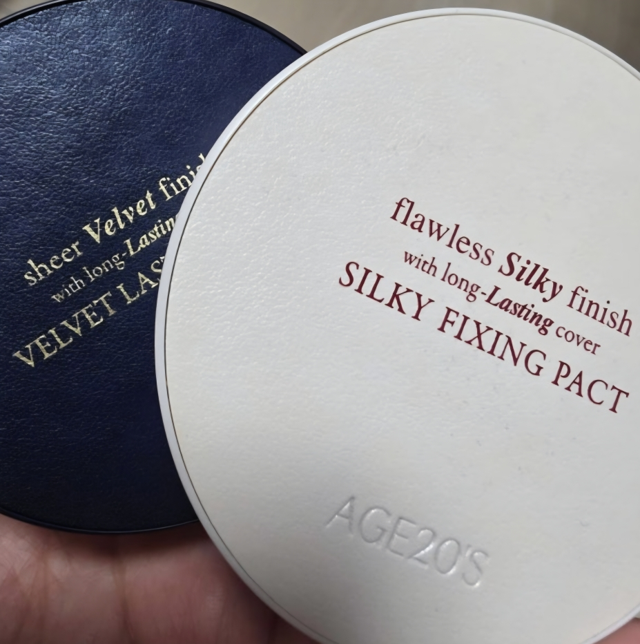 에이지투웨니스 (AGE20's) 벨벳 래스팅 팩트 [SPF50/PA++++] [23호 미디움베이지] review image