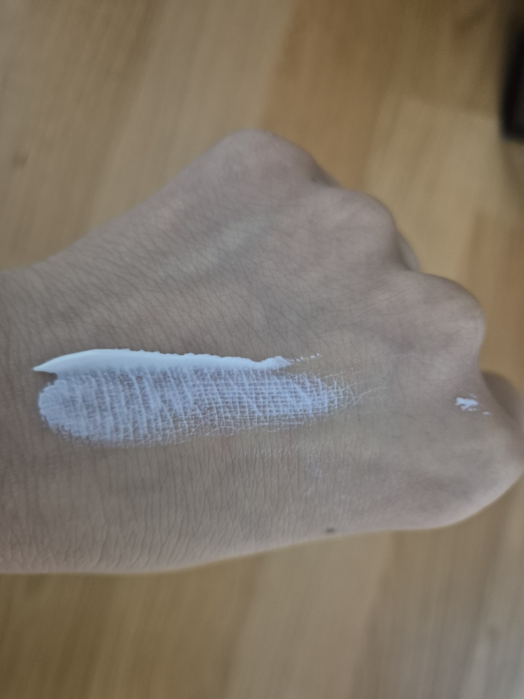 뉴베리프 (NEUVELIF) 백합 리커버리 선크림  [SPF50+/PA++++] review image