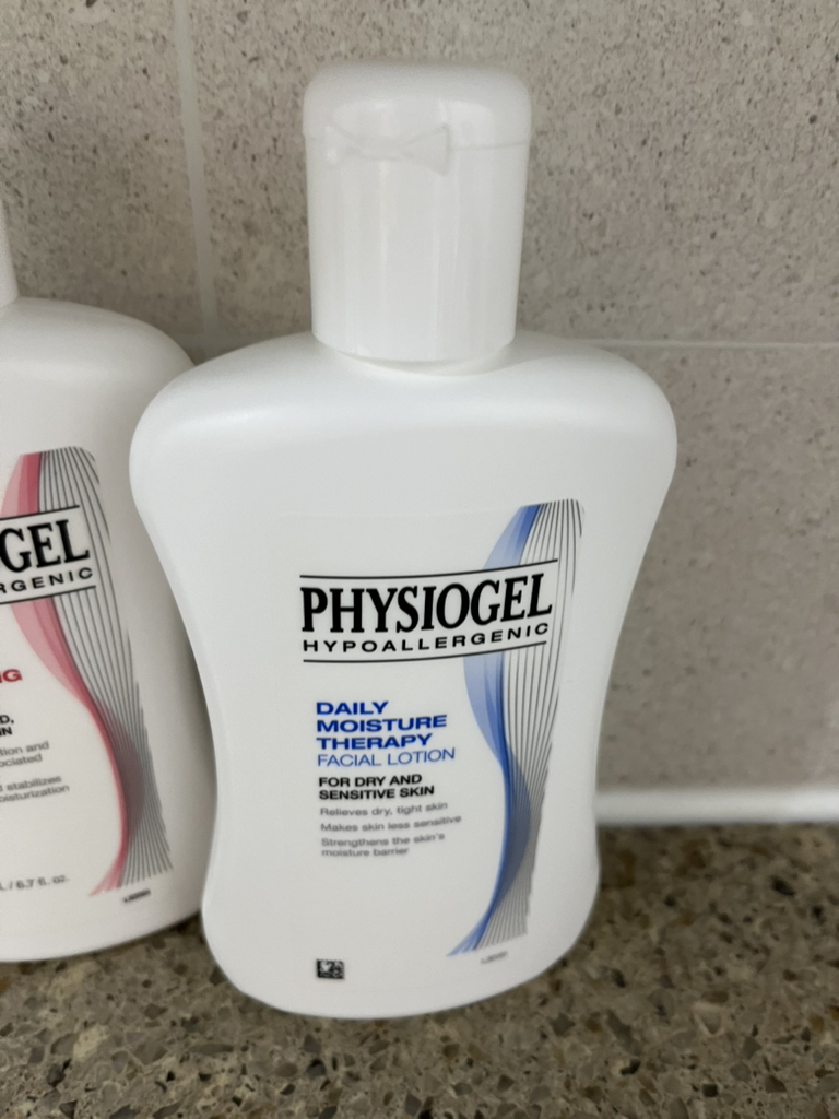 피지오겔 (PHYSIOGEL) DMT 페이셜 로션 review image