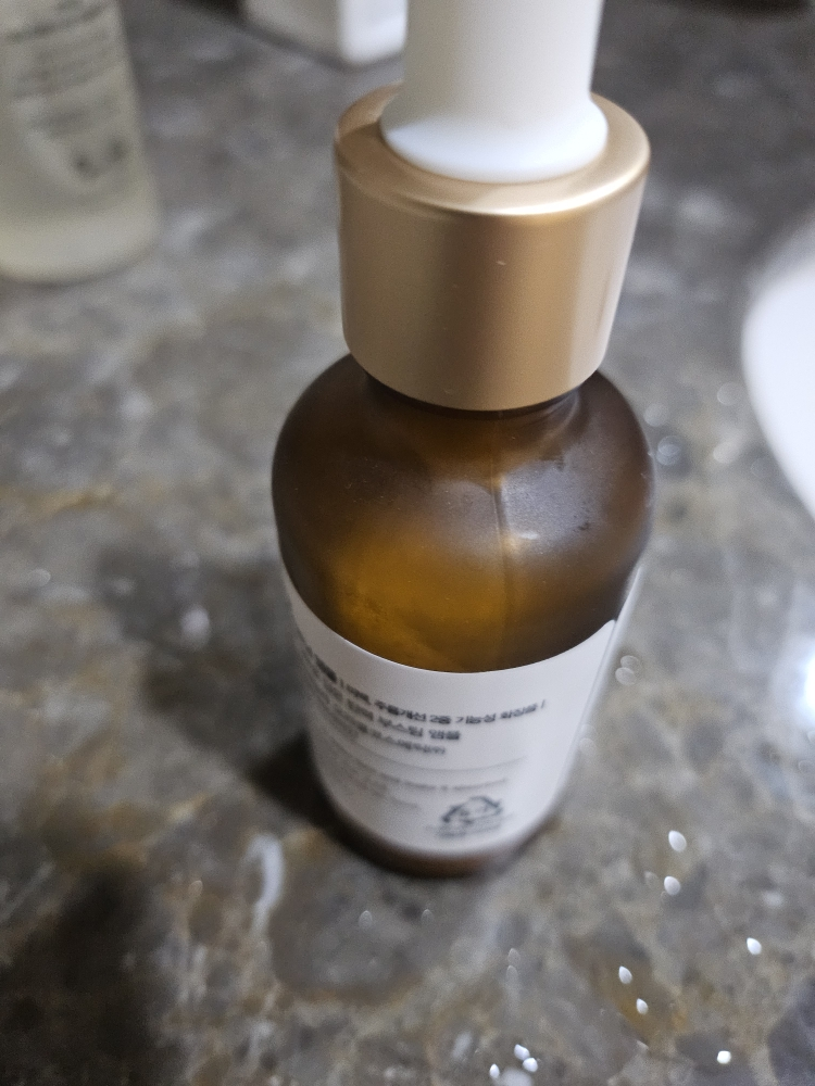 Ảnh đánh giá thực tế của người dùng về Retinol Tightening Vitamin A Retinol Ampoule