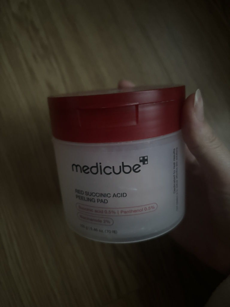 medicube Red Scythic Acid Pad review image