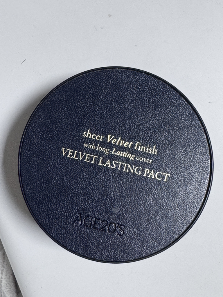 AGE20's Velvet Factor Duradero [SPF50/PA++++] [Número 21 Beige Claro] review image