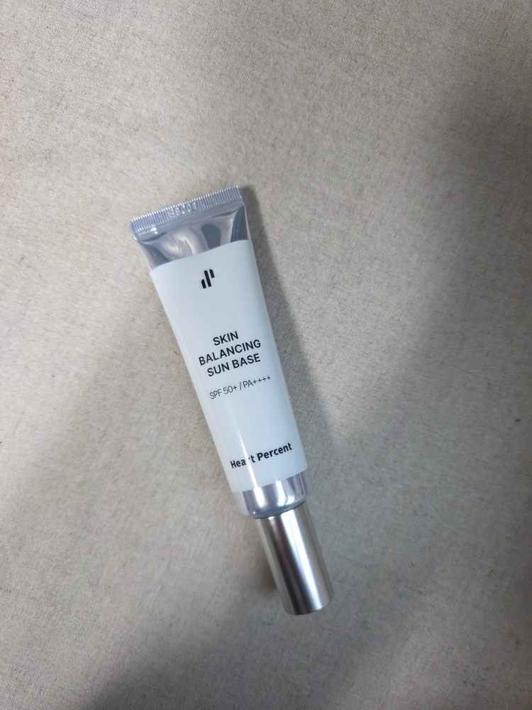 하트퍼센트 (HeartPercent) 스킨밸런싱 선베이스 [SPF50+/PA++++] review image