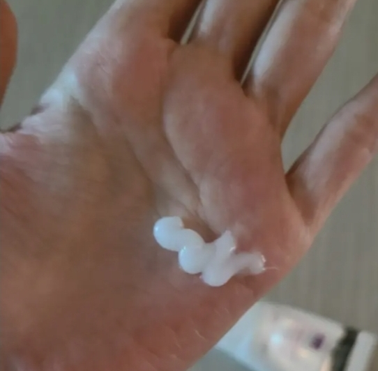 뉴트로지나 (Neutrogena) 인텐스 리페어 풋크림 review image