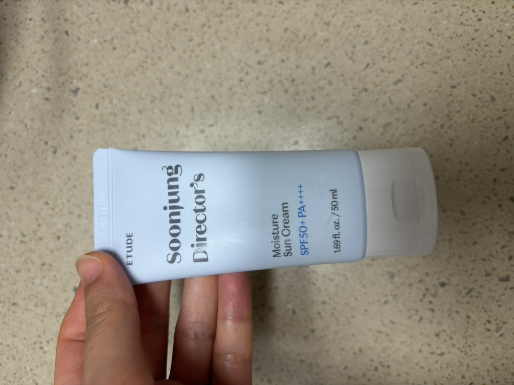Genuine Director 保湿防晒霜 [SPF50+/PA++++]的真实用户使用照片