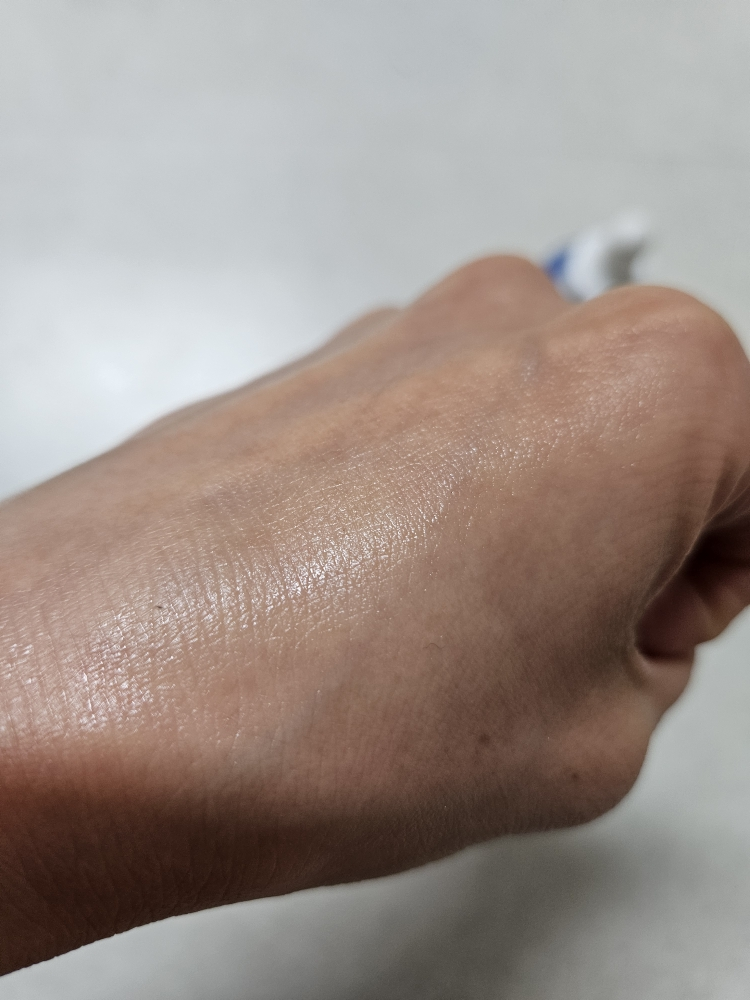 밀바랩 (MilbaLab) 제주 용암해수 보습 앰플 에센스 review image