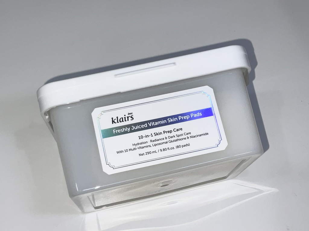 디어클레어스 (dearKlairs) 프레쉴리 쥬스드 비타민 화잘먹 패드 review image