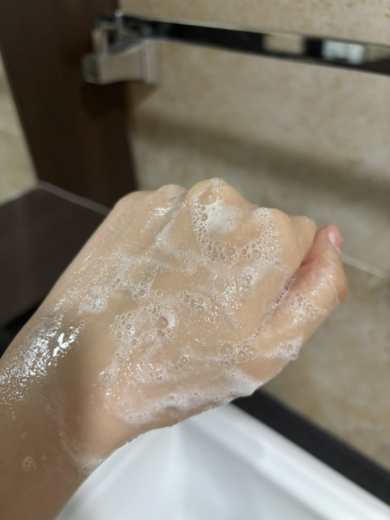 리에종드로렌 (LiaisondeLOREN) 포어 클렌저 review image