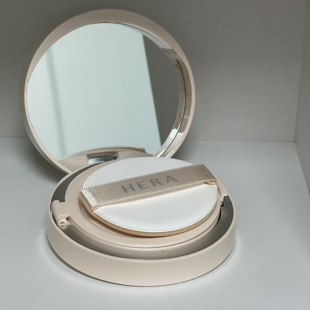헤라 (HERA) 리플렉션 스킨 글로우 쿠션 파운데이션 [SPF40/PA++] [21N1] review image