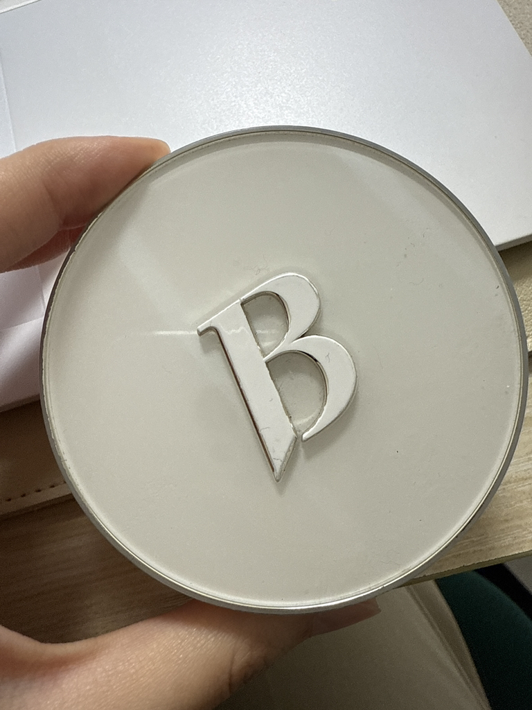 banilaco Coverish Ultimate White Cushion [SPF38/PA++] [21 Ivory] review image