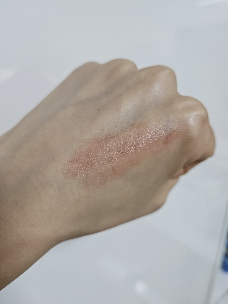 바세린 (Vaseline) 립 테라피 컬러 앤 케어 립밤 [프리티 피치] review image