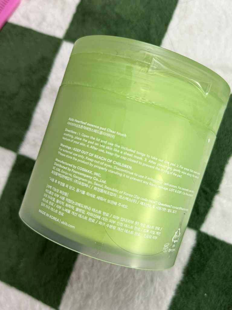 Ảnh đánh giá thực tế của người dùng về Essence Pad Clear Touch