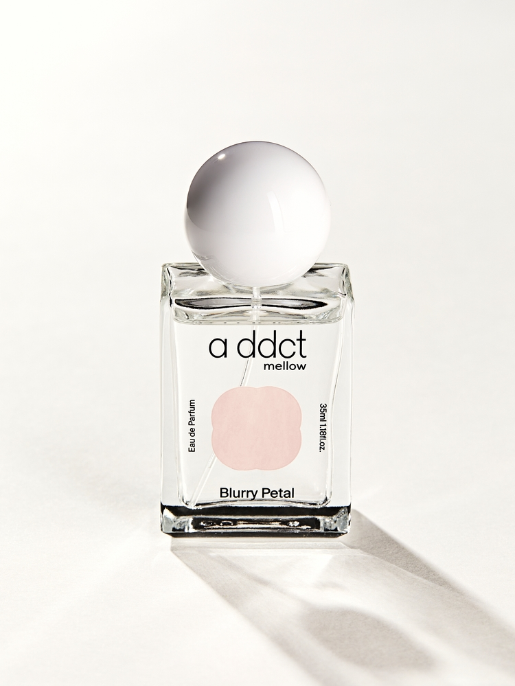 艾缇 醇香淡香水 [模糊花瓣] review image