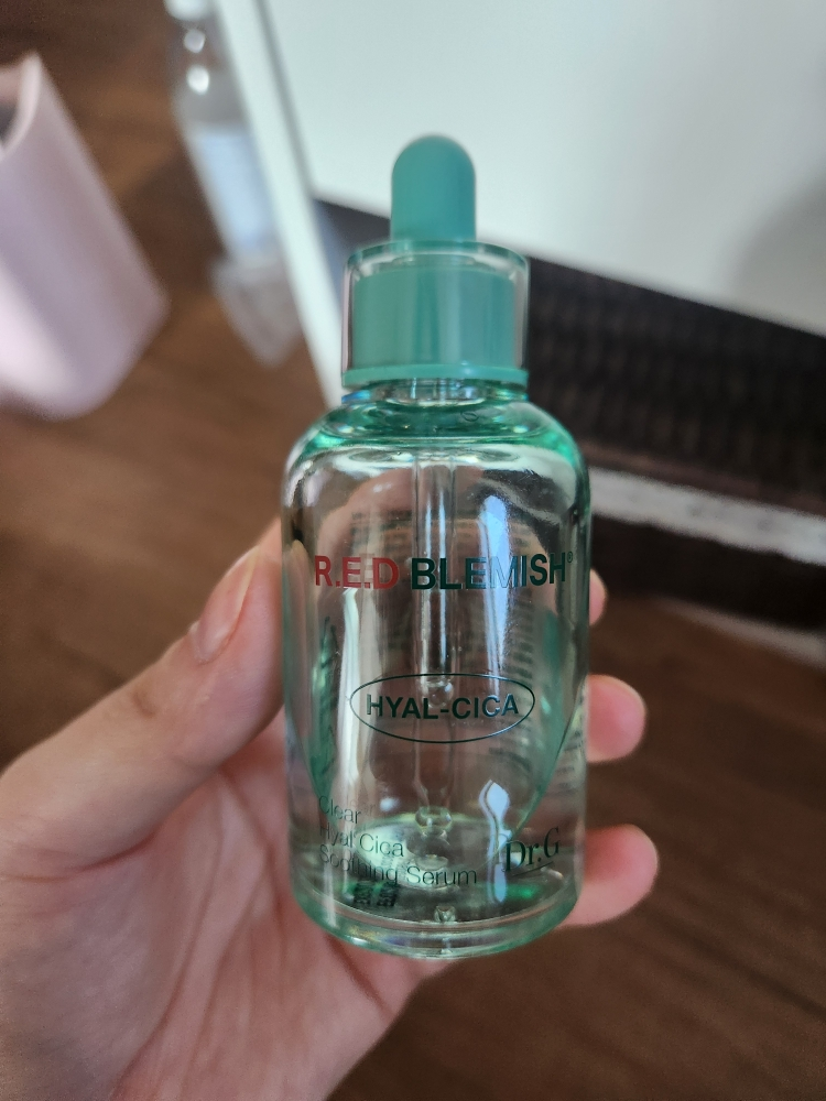 Dr.G Red Blemish Clear Hyaluronic Acid Soothing Serum review image
