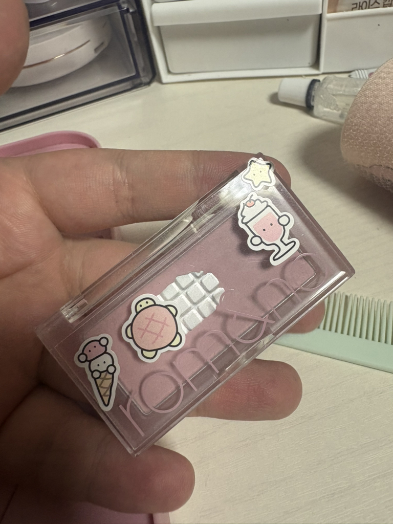 ROMAND Better Than Chick [N02 Vine Nude] review image