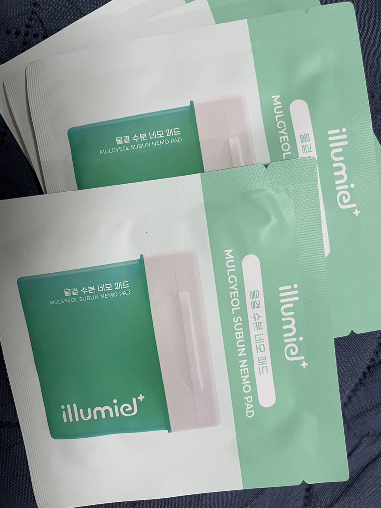 일루미엘 (illumiel+) 물결 수분 네모패드 review image