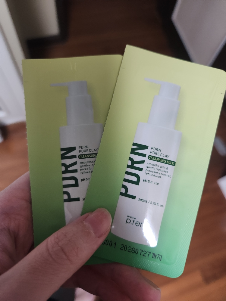 makep:rem PDRN Fore Clay Cleansing Milk review image