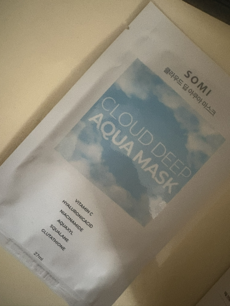 Ảnh đánh giá thực tế của người dùng về Mặt nạ dưỡng ẩm sâu Cloud Deep Aqua