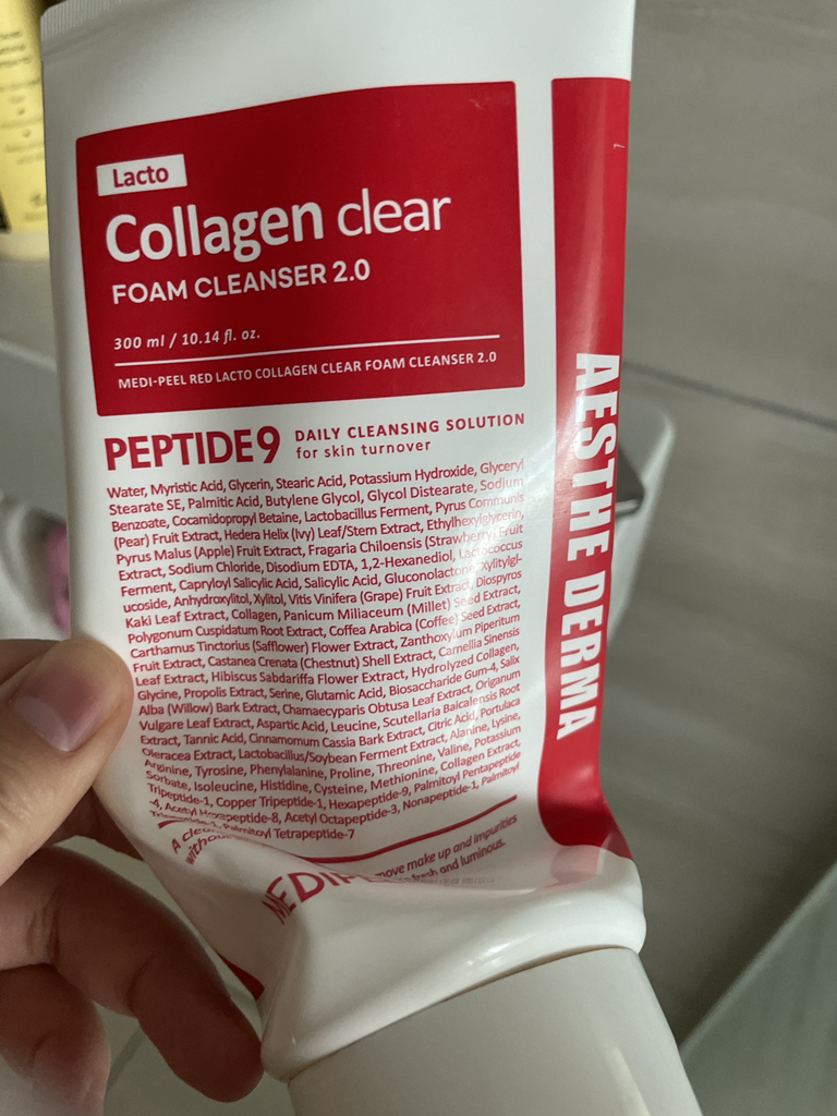 메디필 (MEDIPEEL) 레드 락토 콜라겐 클리어 2.0 review image