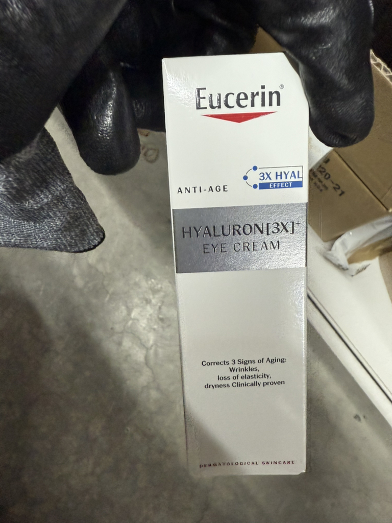 Eucerin Kem dưỡng mắt Hyaluron 3X [SPF15] review image
