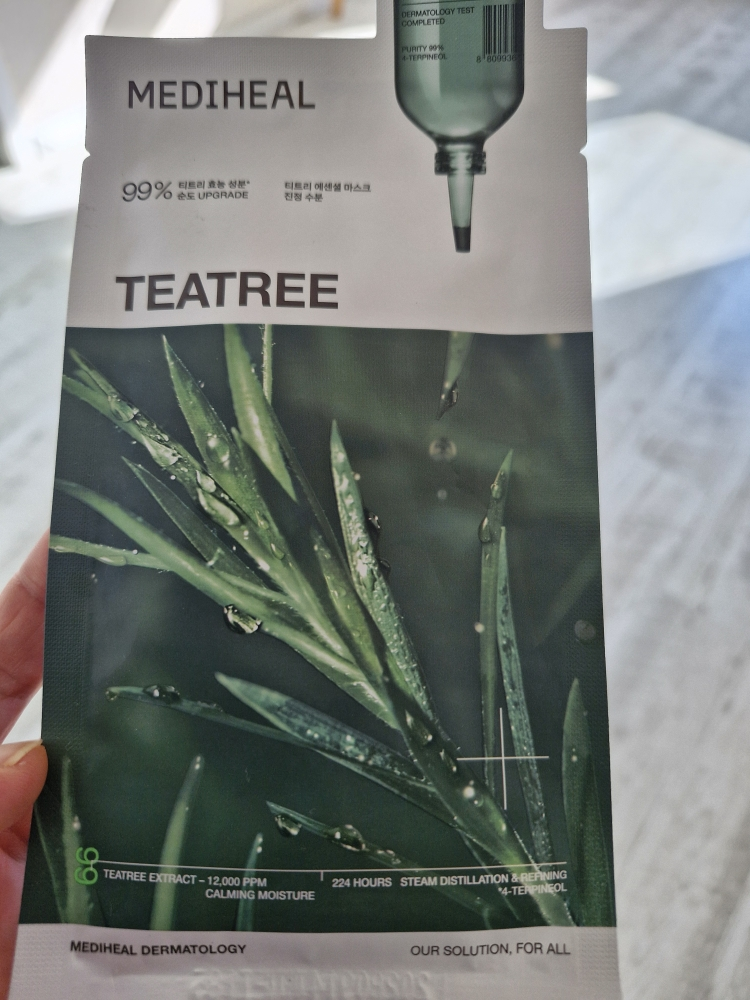 Ảnh đánh giá thực tế của người dùng về Mặt nạ thiết yếu [Tinh chất tràm trà làm dịu và dưỡng ẩm]