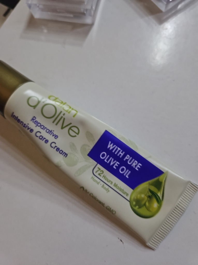 달란디올리브 (dalan d'Olive) 울트라 모이스춰라이징 인텐시브 핸드크림 review image