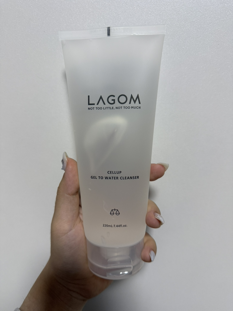라곰 (LAGOM) 젤 투 워터 클렌저 review image