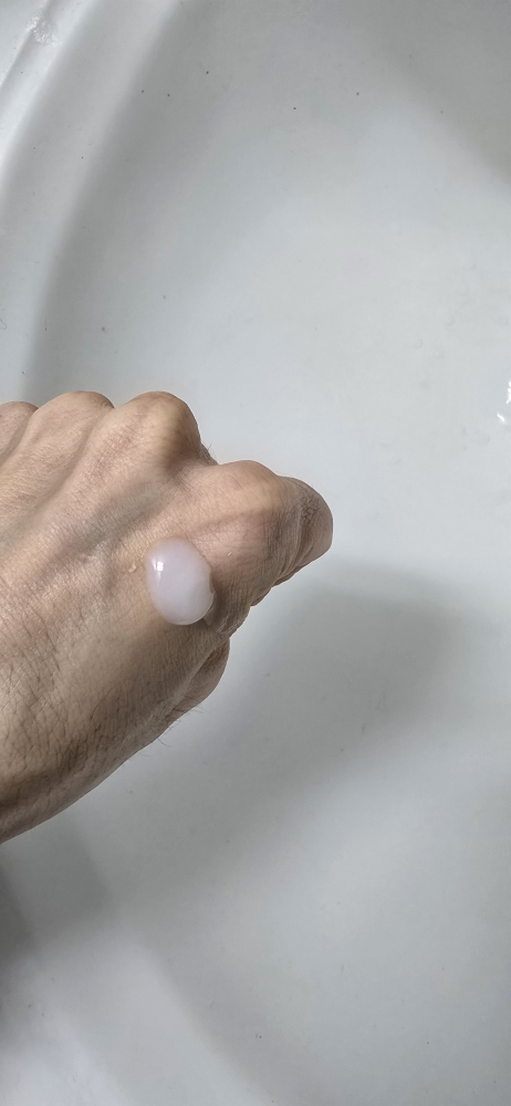 일리윤 (ILLIYOON) 세라마이드 아토 5.0 젠틀 스킨 클렌져 review image