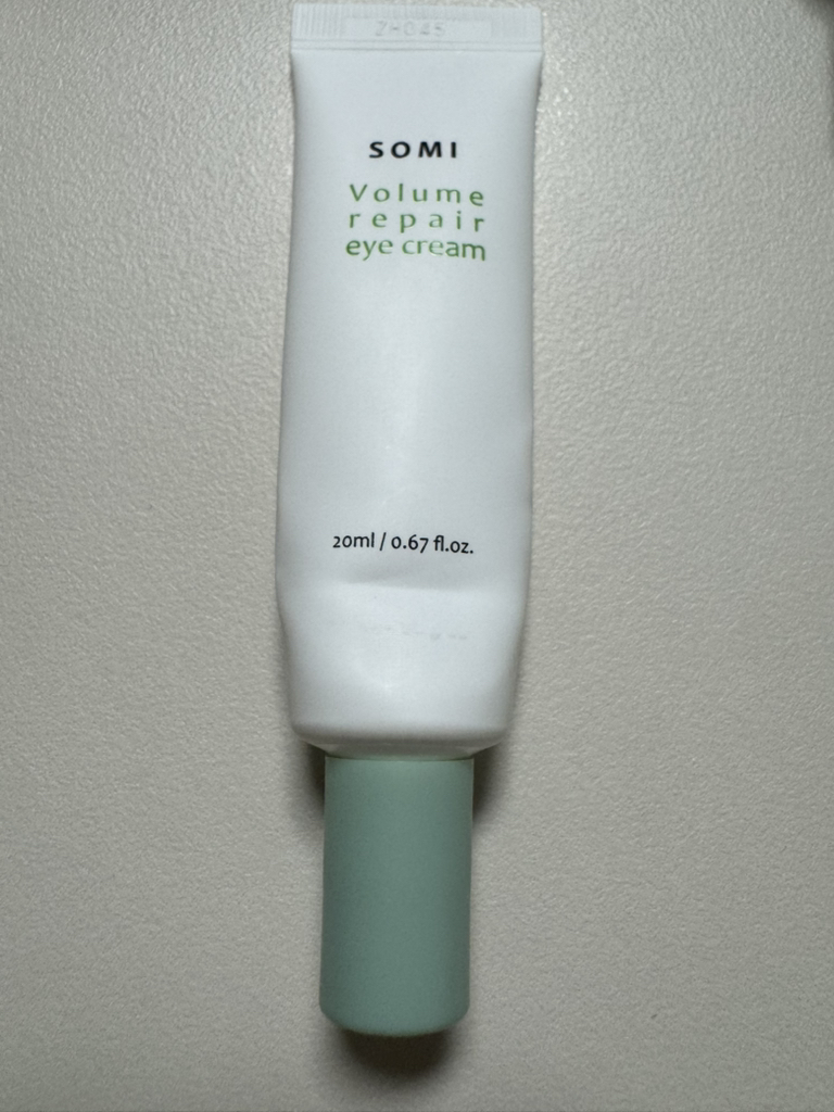 Ảnh đánh giá thực tế của người dùng về Kem dưỡng mắt phục hồi độ ẩm