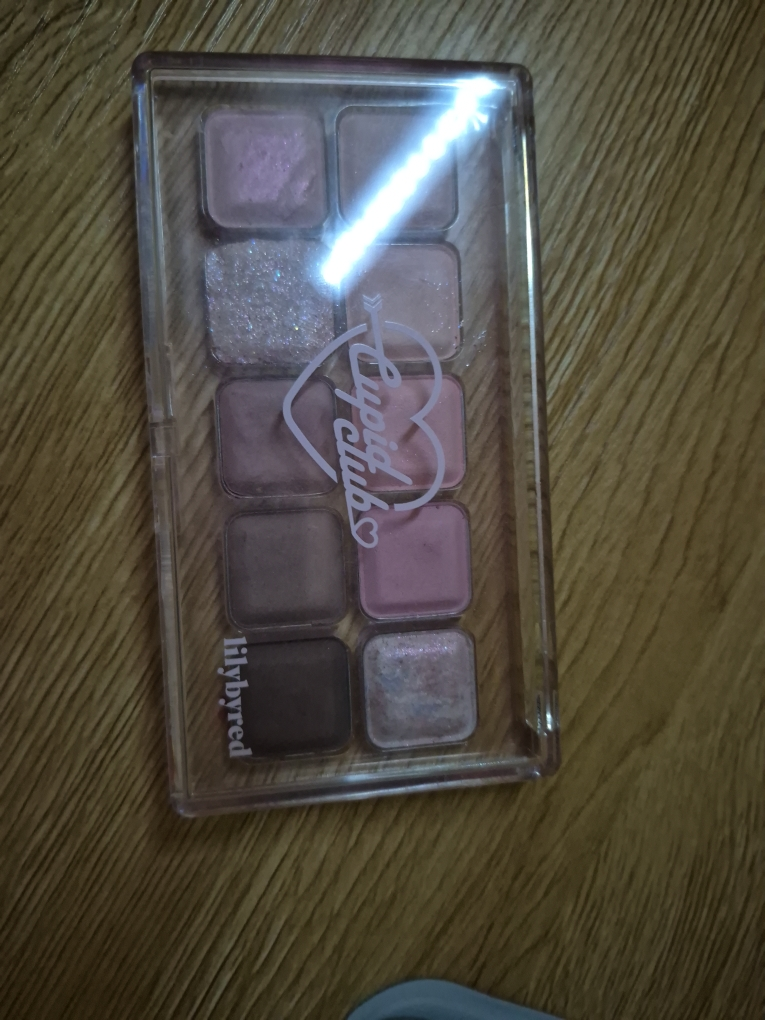 릴리바이레드 (lilybyred) 무드키보드 [04 #쿨멤버십] review image