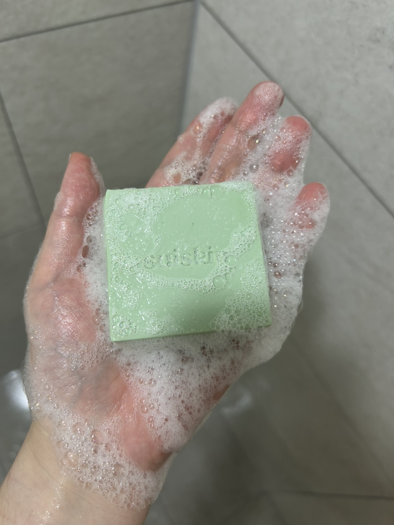 Ảnh đánh giá thực tế của người dùng về Xà phòng Abobap trong suốt