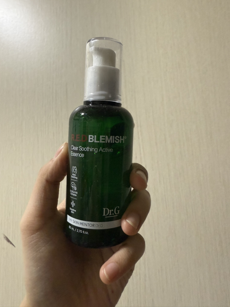 Dr.G Red Blemish Clear Soothing Active Essence review image