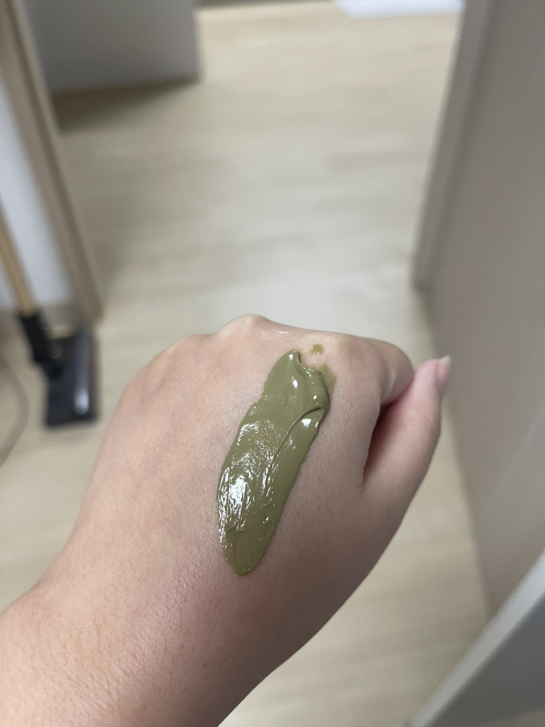 YBK Mặt nạ đất sét làm sạch lỗ chân lông review image