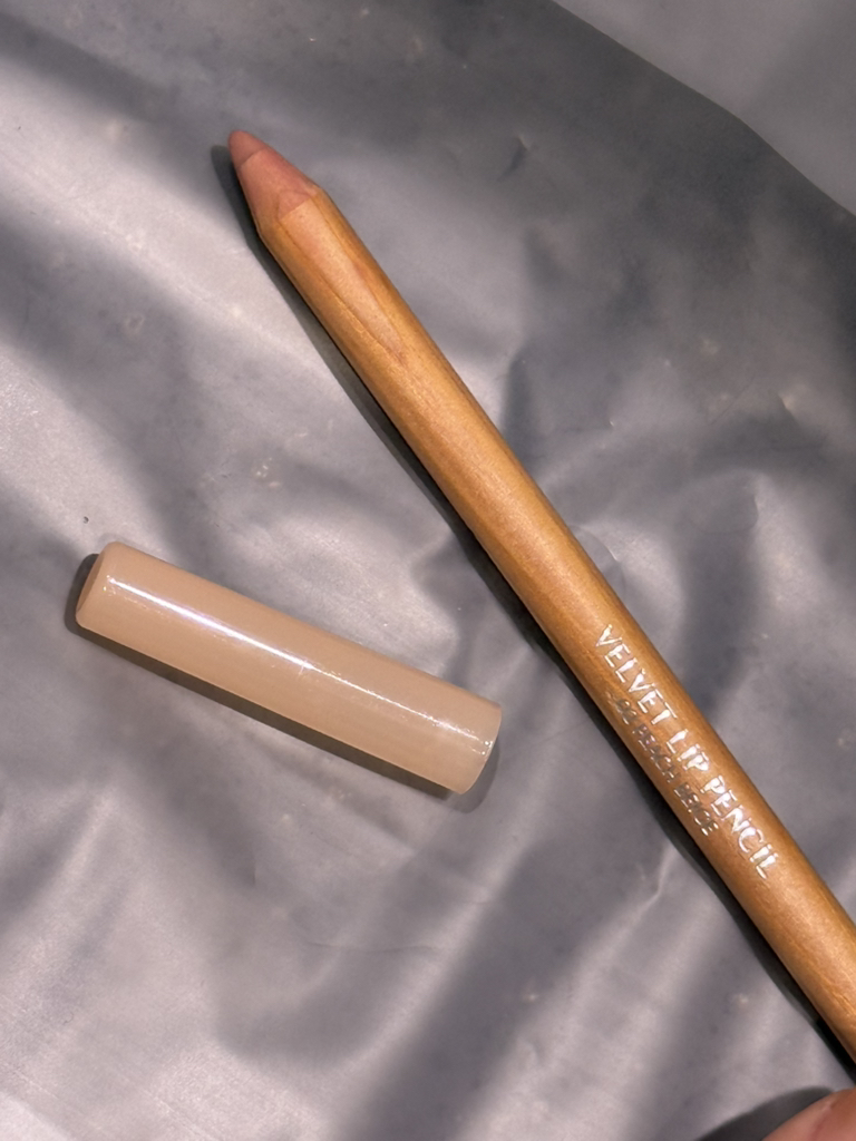 CLIO Velvet Lip Pencil [Số 2 Peach Beige] review image