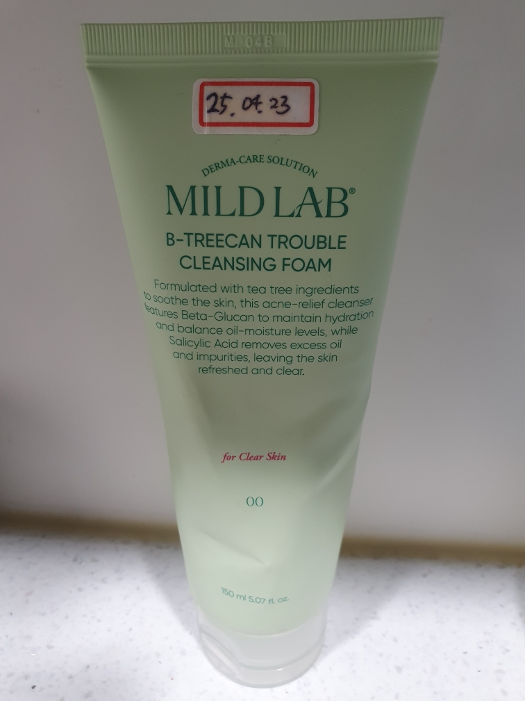 마일드랩 (mildlab) 베타트리칸 클렌징폼 review image