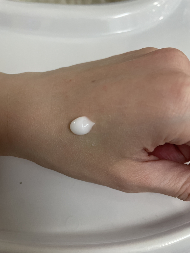 Ảnh đánh giá thực tế của người dùng về Kem dưỡng mắt phục hồi độ ẩm