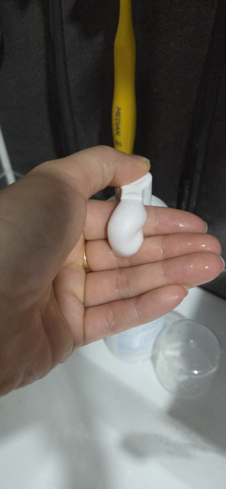 에스트라 (AESTURA) 아토베리어365 버블 클렌저 review image