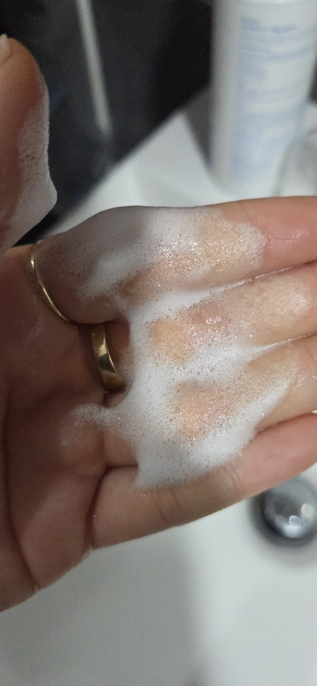 에스트라 (AESTURA) 아토베리어365 버블 클렌저 review image