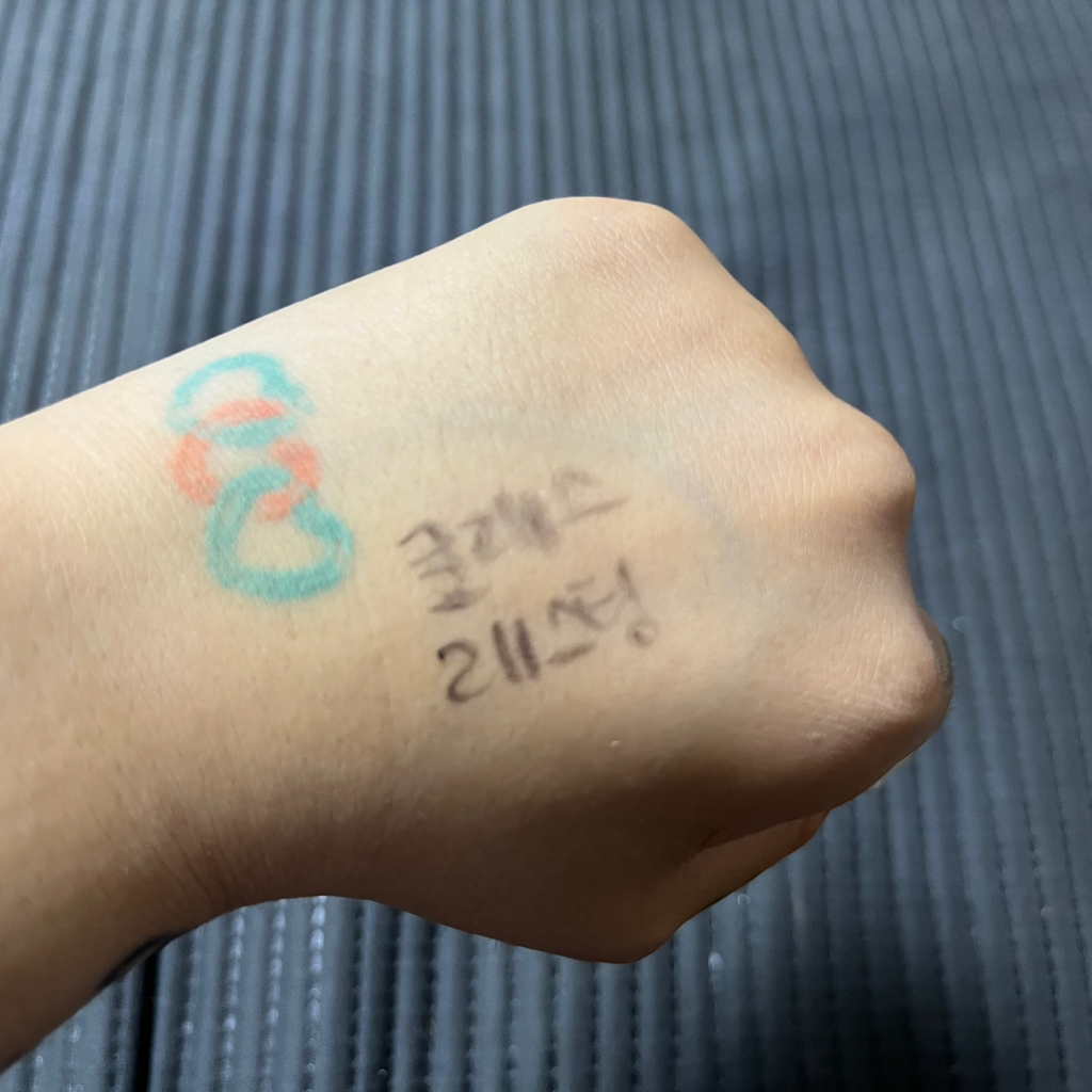 아임미미 (I'M MEME) 원더 커버 래스팅 쿠션 [SPF50+/PA++++] [01 아이보리] review image