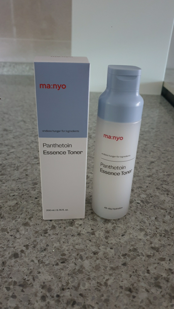 마녀공장 (manyo) 판테토인 에센스 토너 review image
