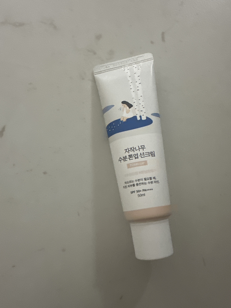 ROUNDLAB Kem chống nắng làm sáng da từ cây bạch dương [SPF50+/PA++++] review image