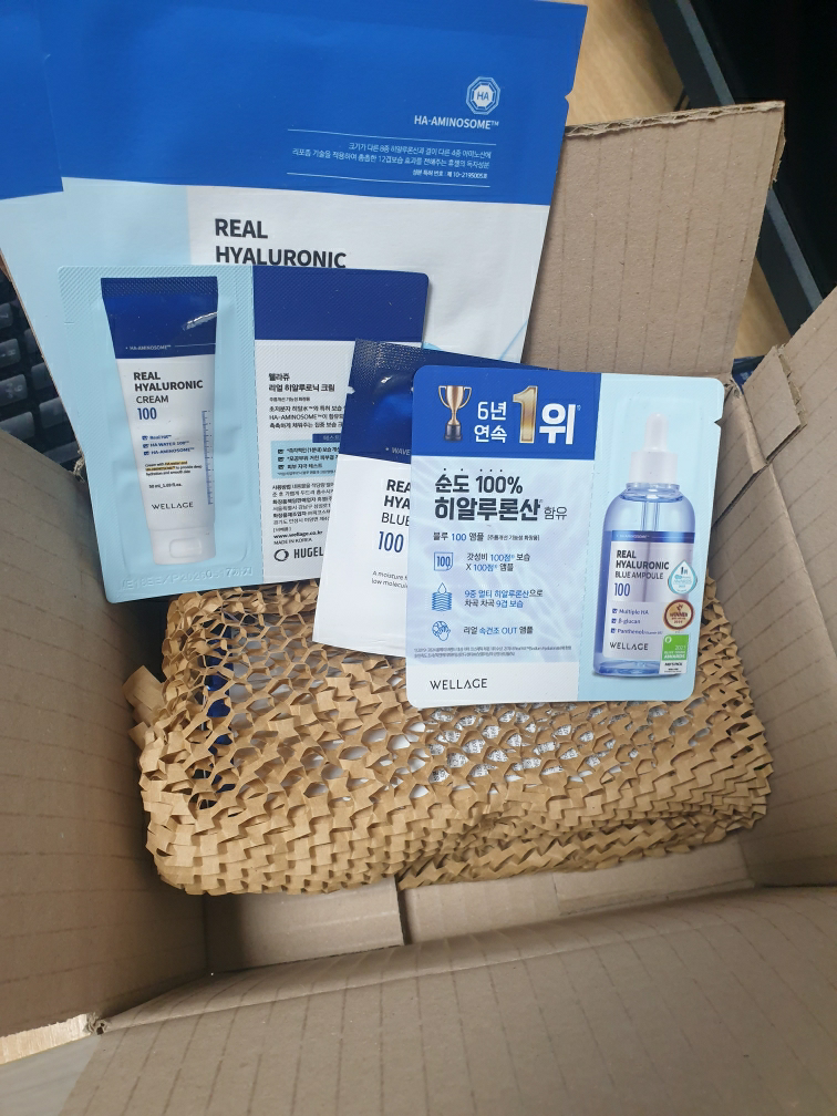 웰라쥬 (WELLAGE) 리얼 히알루로닉 100 토너 review image