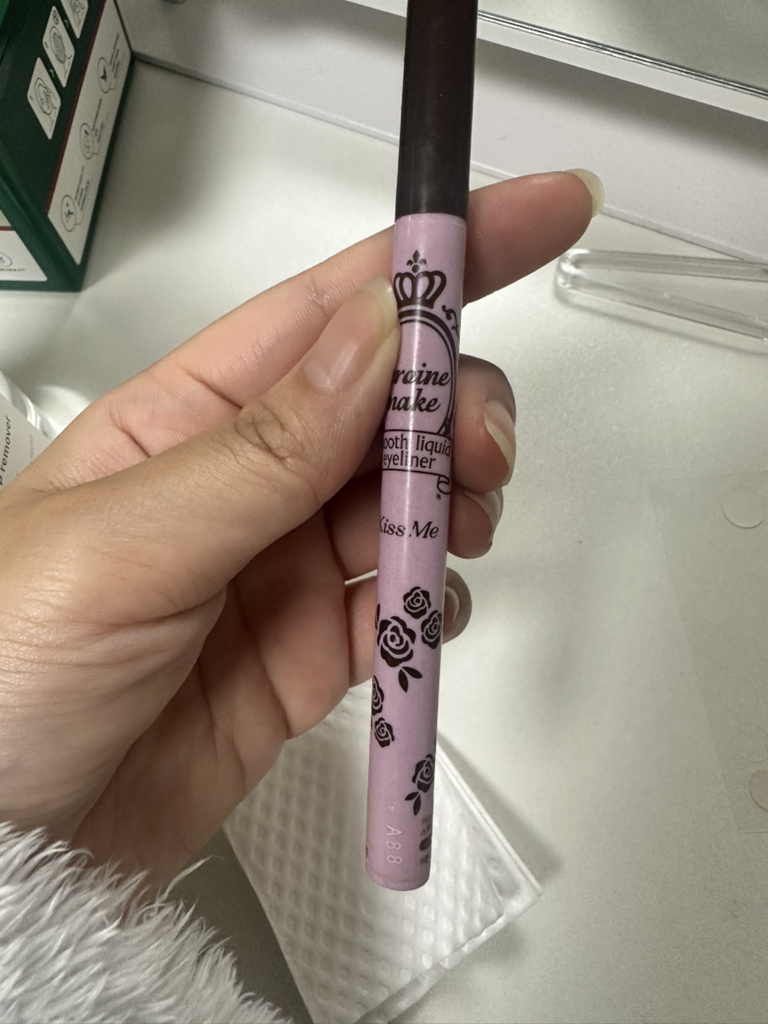 KISSME Heroine Make Smooth Liquid Eyeliner N [02 Brown] review image