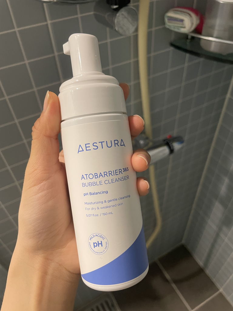 AESTURA Atobarrier 365 Bubble Cleanser review image