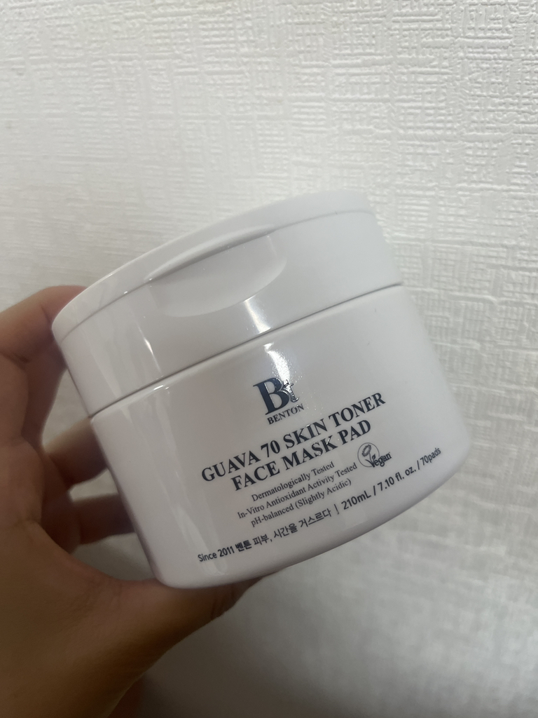 BENTON Guava 70 Skin Toner Soothing Pad Pack review image