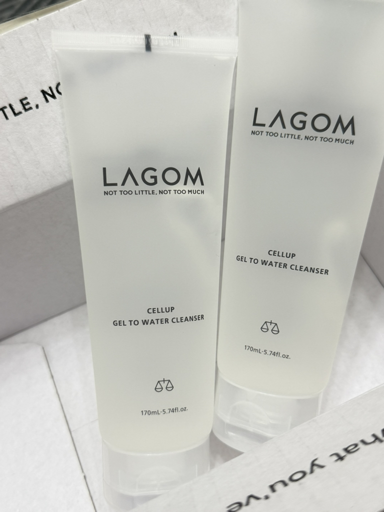 라곰 (LAGOM) 젤 투 워터 클렌저 review image